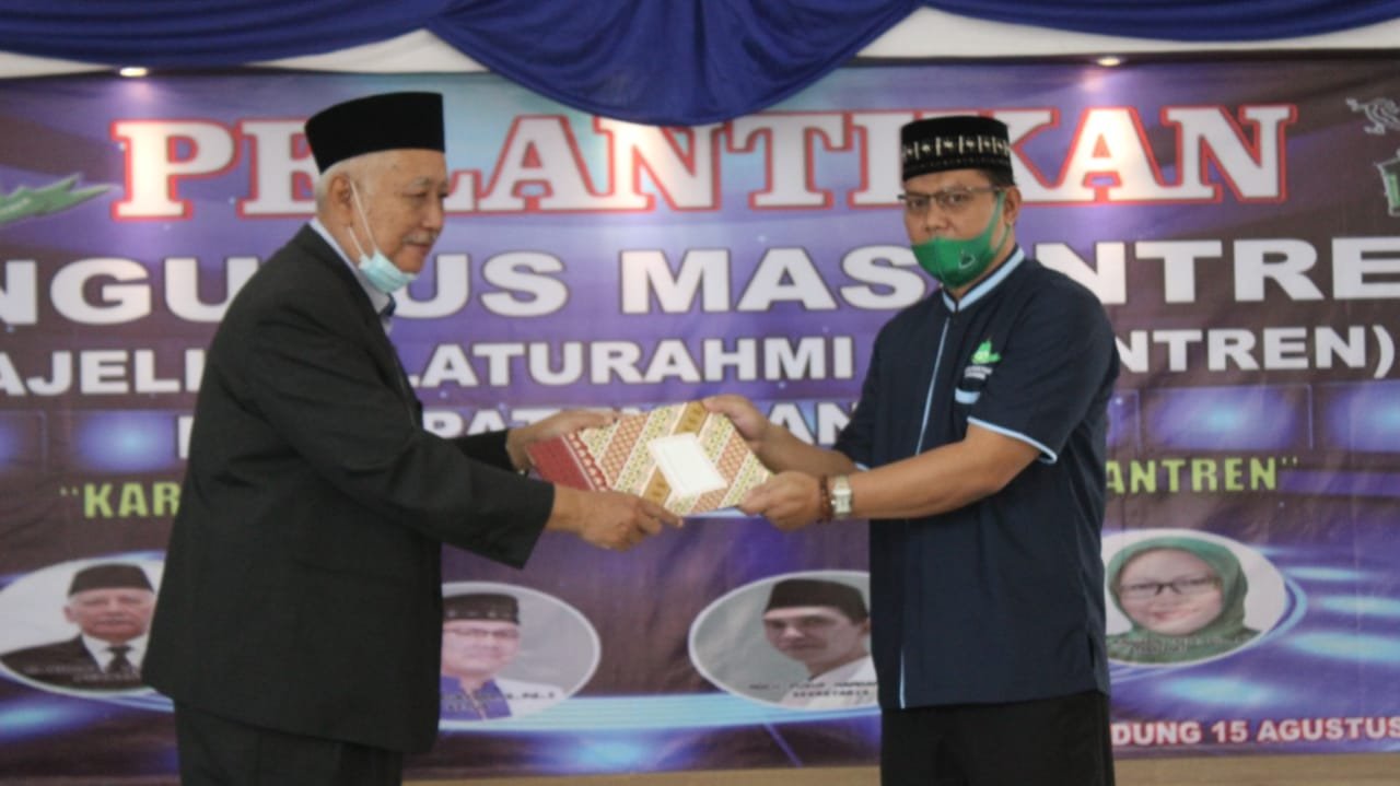 Masyarakat Pesantren Masih Termarjinalkan, Meski Turut Membangun Negeri