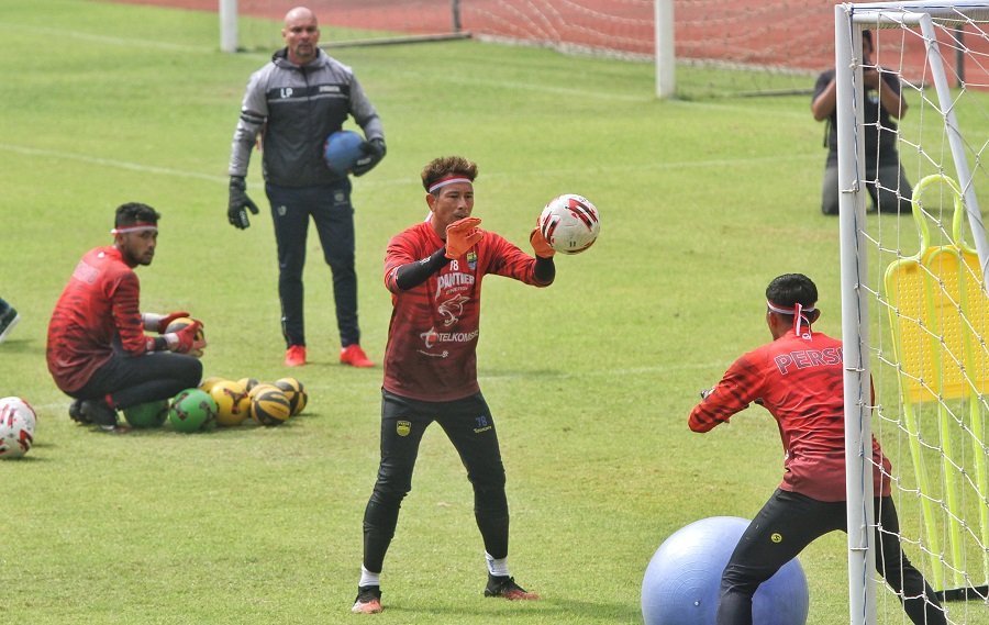 Jadwal Liga 1 Menyiksa Persib Bandung