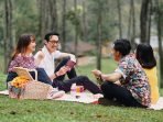 Pakai Baju Warna Merah atau Putih, Dapat Diskon Masuk ke Orchid Forest Cikole