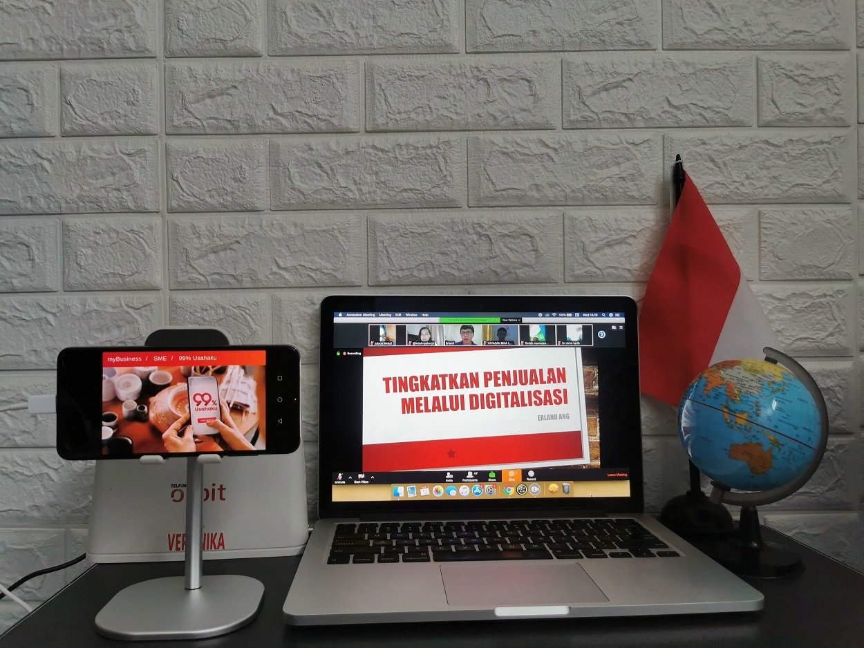 Maknai Hari UMKM Nasional, Telkomsel Gelar Webinar ‘UMKM Movement’ di 12 Kota