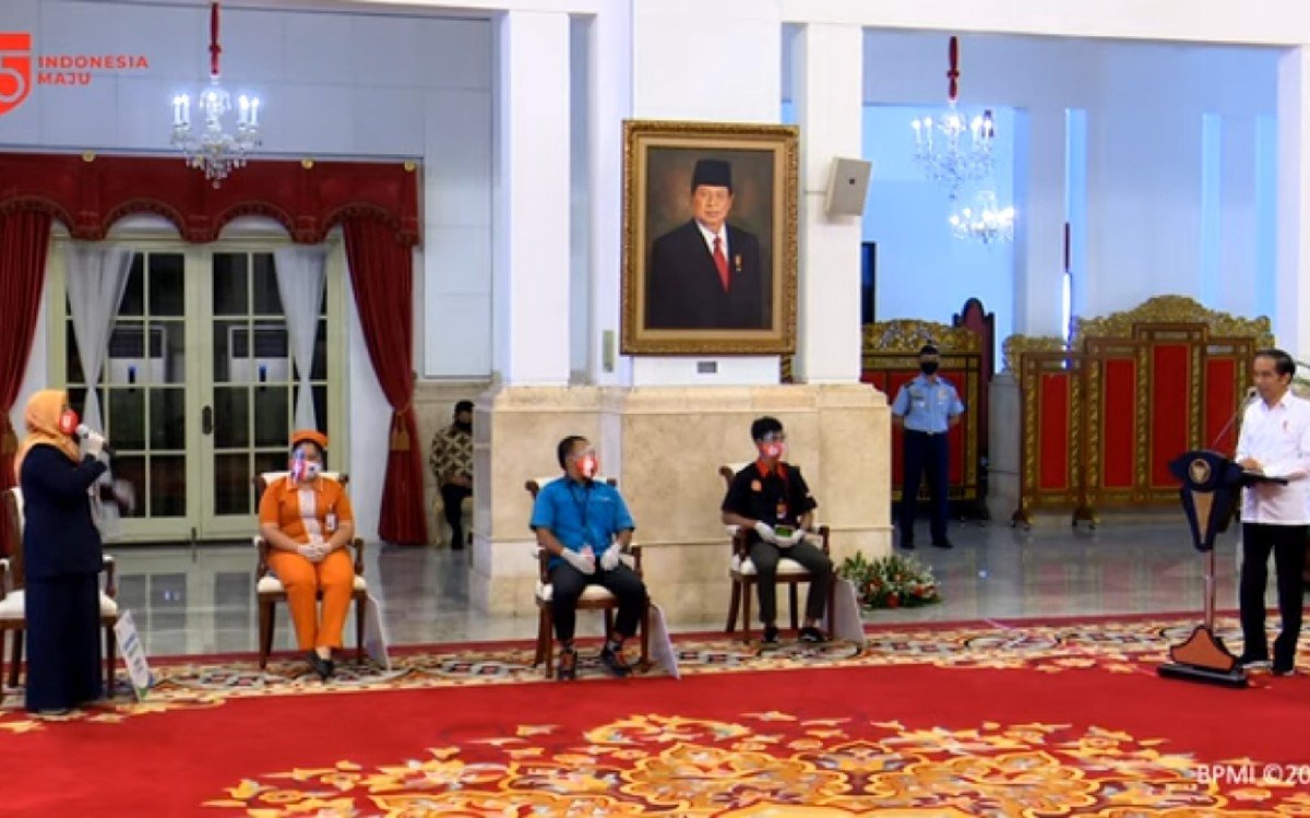 Guru Honorer Terima Bantuan Rp1,2 Juta, Katakan Ini ke Jokowi