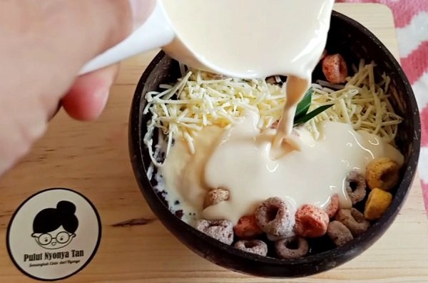 Sup Pulut Hitam Nyonya Tan, Sajian Mewah Harga Murah.. Lumer di Mulut