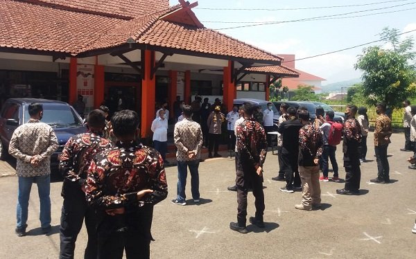 Pasangan Calon Bupati dan Wakil Bupati Bandung Bakal Dikawal 12 Polisi