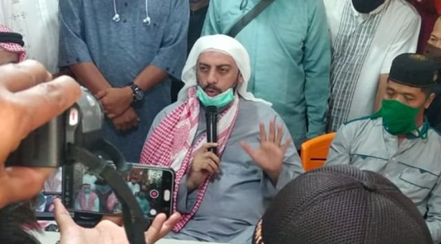 MUI Jabar Kutuk Keras Insiden Penusukan Syekh Ali Jaber