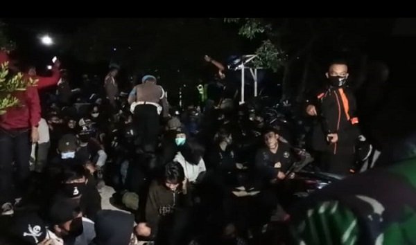 Pesta Musik Muda Mudi di Villa Pasir Jambu Digerebek Polisi, Ditemukan Barbuk Narkoba