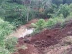 Tebing Pinggir Tol Cipularang KM 116 Arah Jakarta Longsor, Kendaraan Masih Aman Melintas