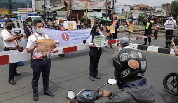 441 Pintu Pelintasan Kereta tak Dijaga, KAI Daop 2 Kota Bandung Ingatkan Ini