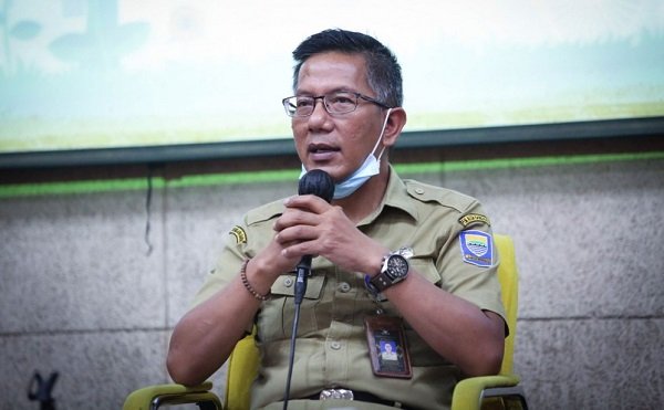 Peringati Sumpah Pemuda dan Maulid Nabi, Pemuda Bandung Bersih-bersih Masjid dan Pesantren