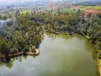 Kondisi Sungai Citarum saat ini jauh berbeda dibanding tahun sebelumnya. Tampak bersih dari sampah ataupun limbah.