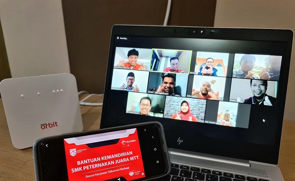 Telkomsel  Dukung SMK Peternakan Juara MTT, Beri Hewan Ternak dan Bibit Pohon Produktif