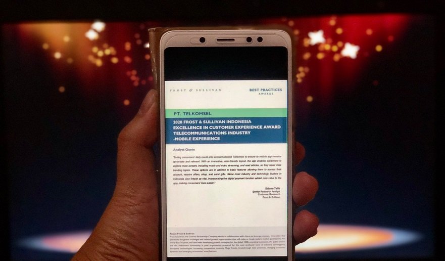 Telkomsel Raih Dua Penghargaan dari Frost & Sullivan Berkat Pelayanan Customer-centric