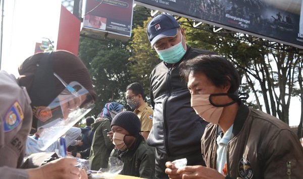 Libur Panjang, Bupati Aa Umbara Minta ASN Diam di Rumah dan Berdoa agar Corona Cepat Berakhir
