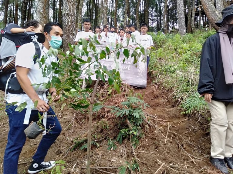 Tulusara Kampanyekan Gerakan Tanam Pohon