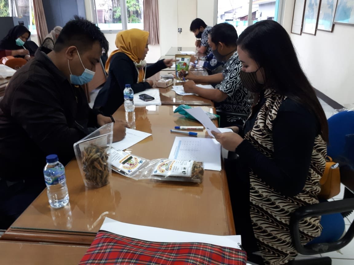 Industri Kecil Menengah Dapat Layanan Desain Kemasan Secara Gratis dari Disperindag Jabar