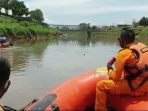 Misterius, Seorang Bocah Hilang di Bantaran Sungai Citarum, Hanya Ditemukan Pakaiannya