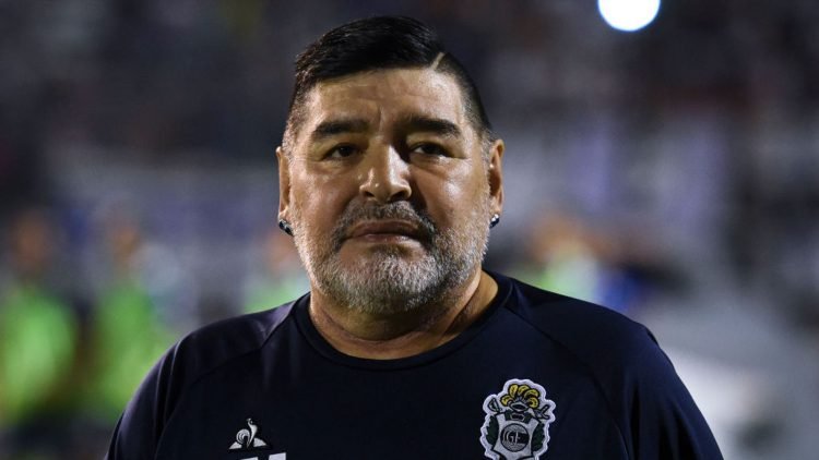 Diego Maradona Meninggal Dunia Akibat Serangan Jantung