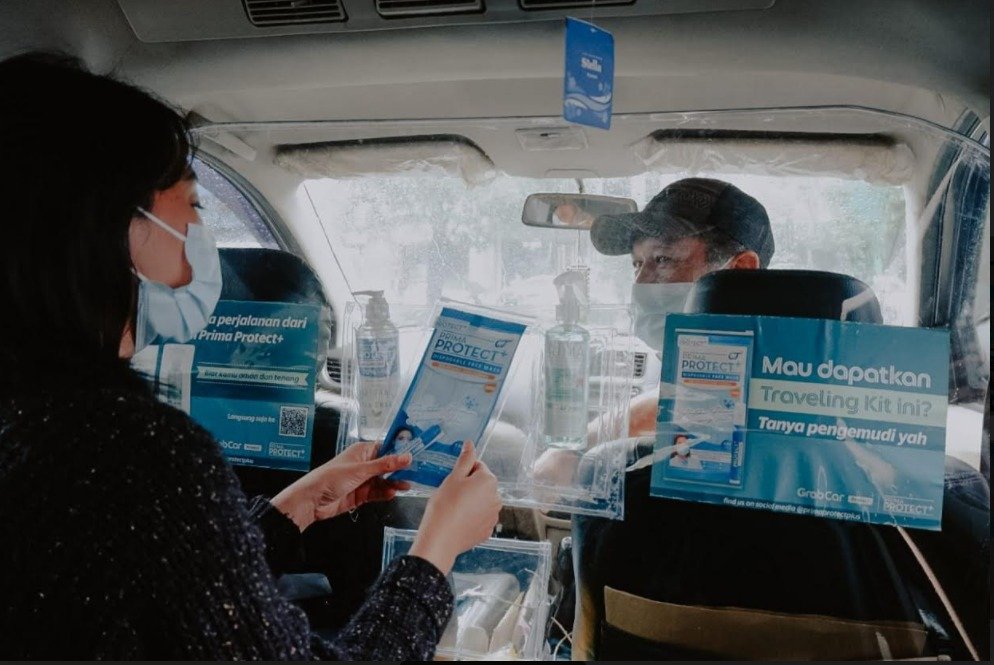 Tingkatkan Pendapatan, Mitra Pengemudi Transportasi Online Jualan Traveling Kit