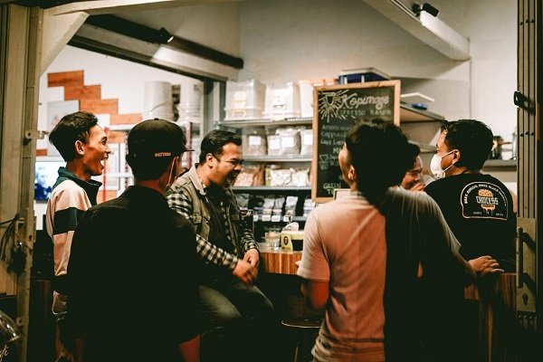 Ngopi di Kedai Mage Bayarnya Suka-suka