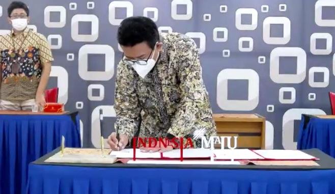 DJP Jabar I Resmikan Tax Center UIN dan UNP