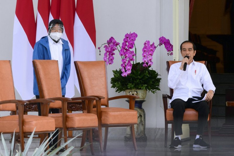 Jadi Mensos, Risma akan Fokus Pencairan Bansos Covid-19