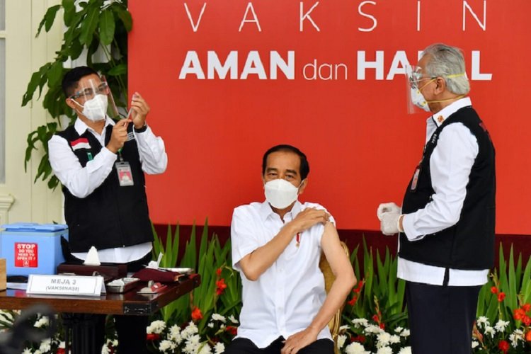 Disuntik Vaksin Covid-19, Jokowi: Engga Berasa Sama Sekali