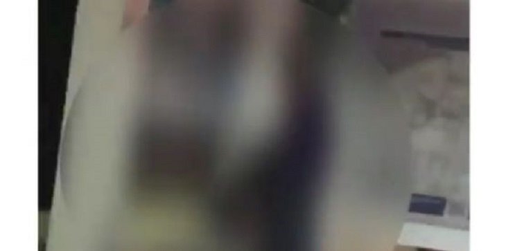 Wanita yang Viral Oral Seks di Halte Ngaku Dibayar Rp22 Ribu