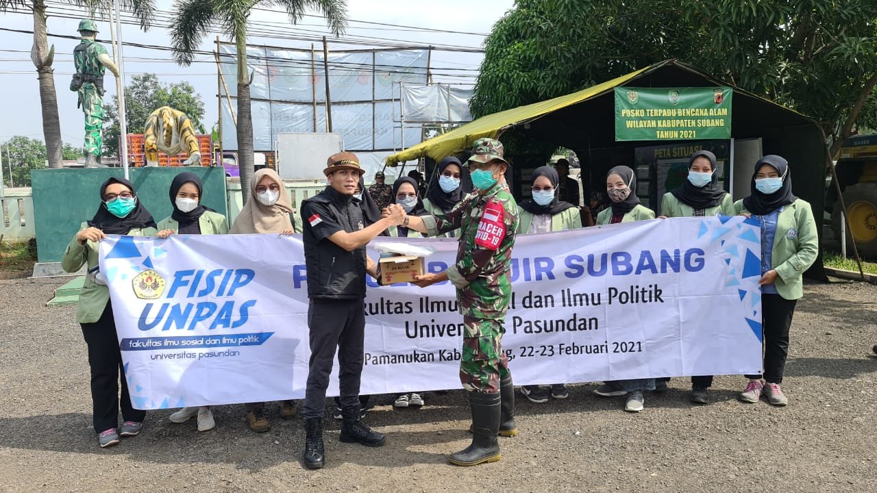 Fisip Unpas Bandung Salurkan Bantuan untuk Korban Terdampak Banjir Subang