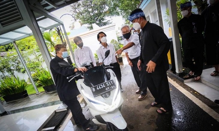 Pemkot Bandung Segera Uji Coba 22 Motor Listrik untuk Kendaraan Dinas