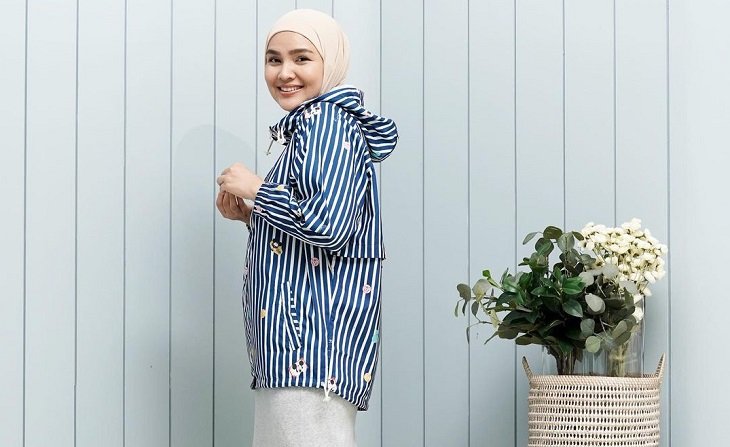 Gaya Berpakaian Praktis di Tengah Pandemi Ala RiaMiranda dan Geoffmax