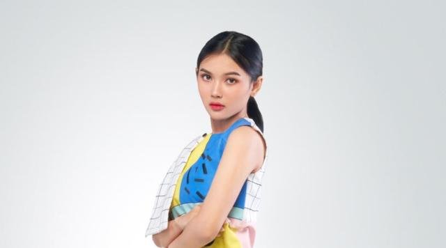 Metamorfosa Penyanyi Cilik Naura Ayu