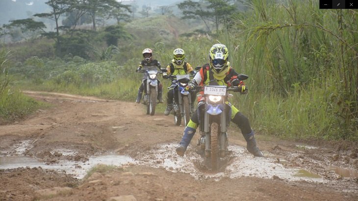 Tips Hadapi Beragam Kondisi Jalan Saat Riding di Trek Off Road 