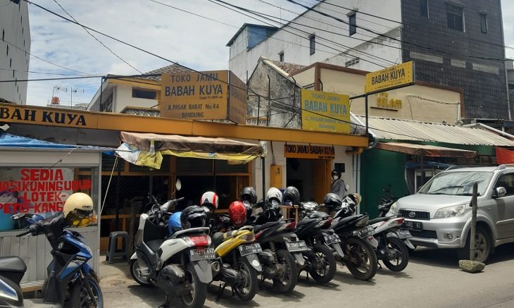 Babah Kuya, Toko Jamu Legendaris di Kota Bandung