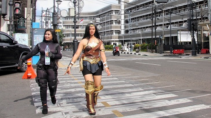 Cosplayer di Jalan Asia Afrika