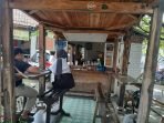 Kopi Saji, Semua Buatan Sendiri