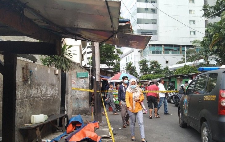 Gempar Potongan Kaki Manusia Jatuh Menimpa Lapak Pedagang