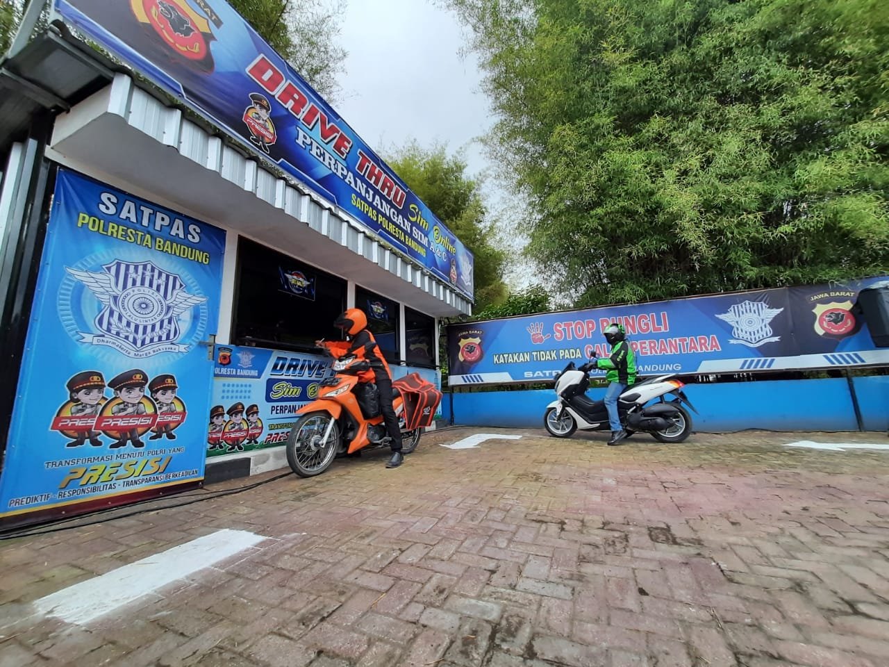 Polresta Bandung Luncurkan SIM Drive Thru Online