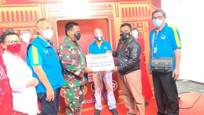 Bantu Korban Bencana NTT, Komunitas Tionghoa Peduli Kirim Bantuan Rp100 Juta