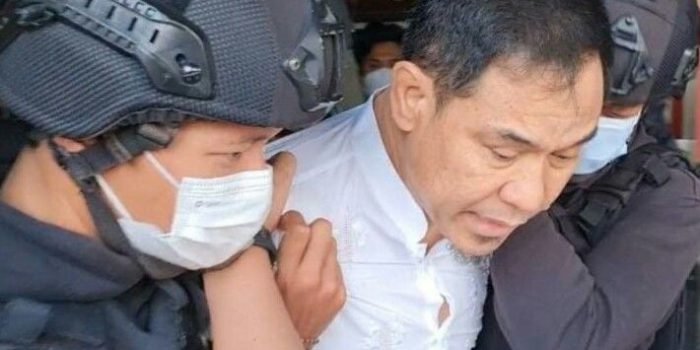 Jadi Tersangka Dugaan Kasus Terorisme, Munarman Ditahan