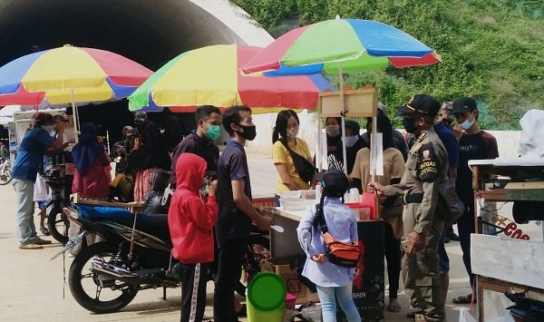 Pemkot Bandung Tak Larang Warga Jualan Takjil