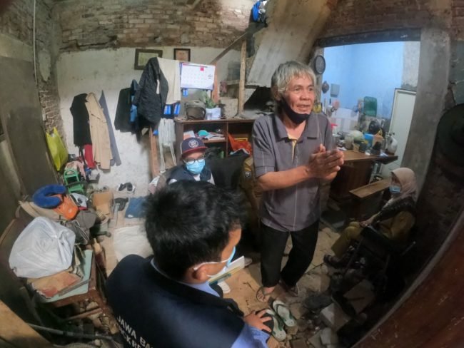 Jabar Quick Response Bantu Renovasi Rumah Asep Nata