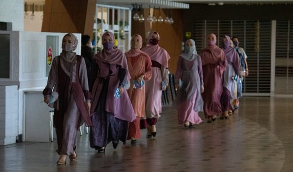 Inspirasi Busana Muslim Lebaran 2021