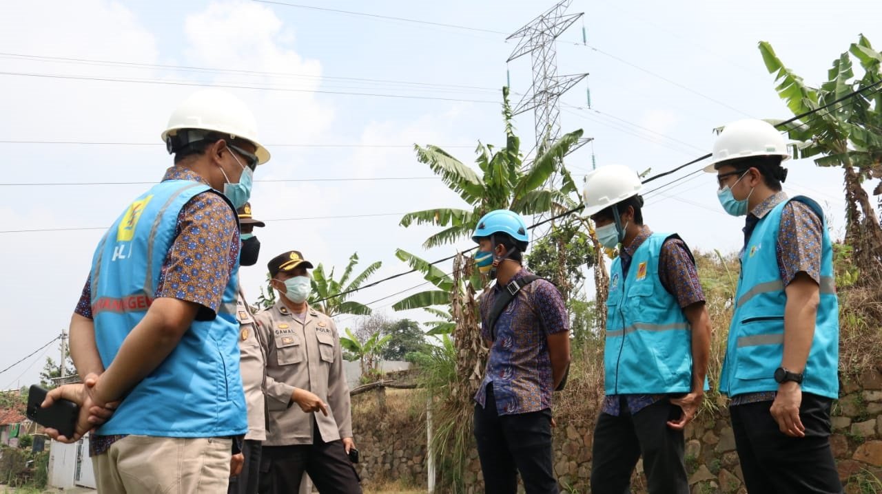 Siaga Idul Fitri, PLN Pastikan Jalur Transmisi Aman dari Ancaman Layang-layang