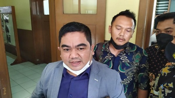 Seorang Ibu di Bandung Digugat 2 Anak Kandungnya