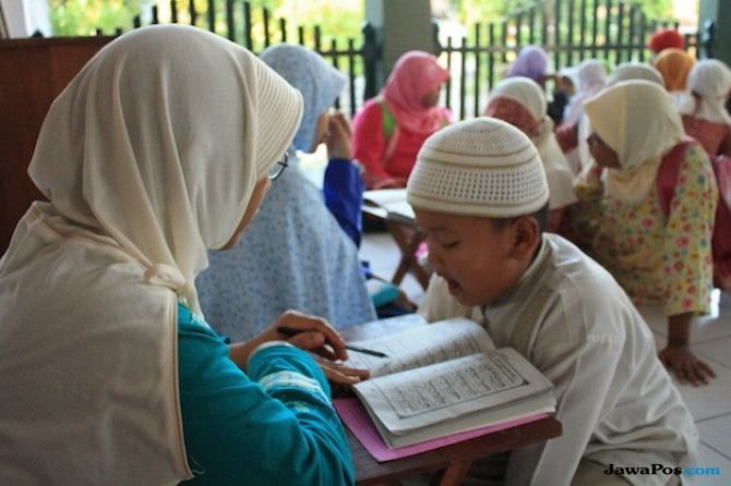 Guru Ngaji di Bandung Barat akan Terima Insentif, Nilainya Capai Rp3 M