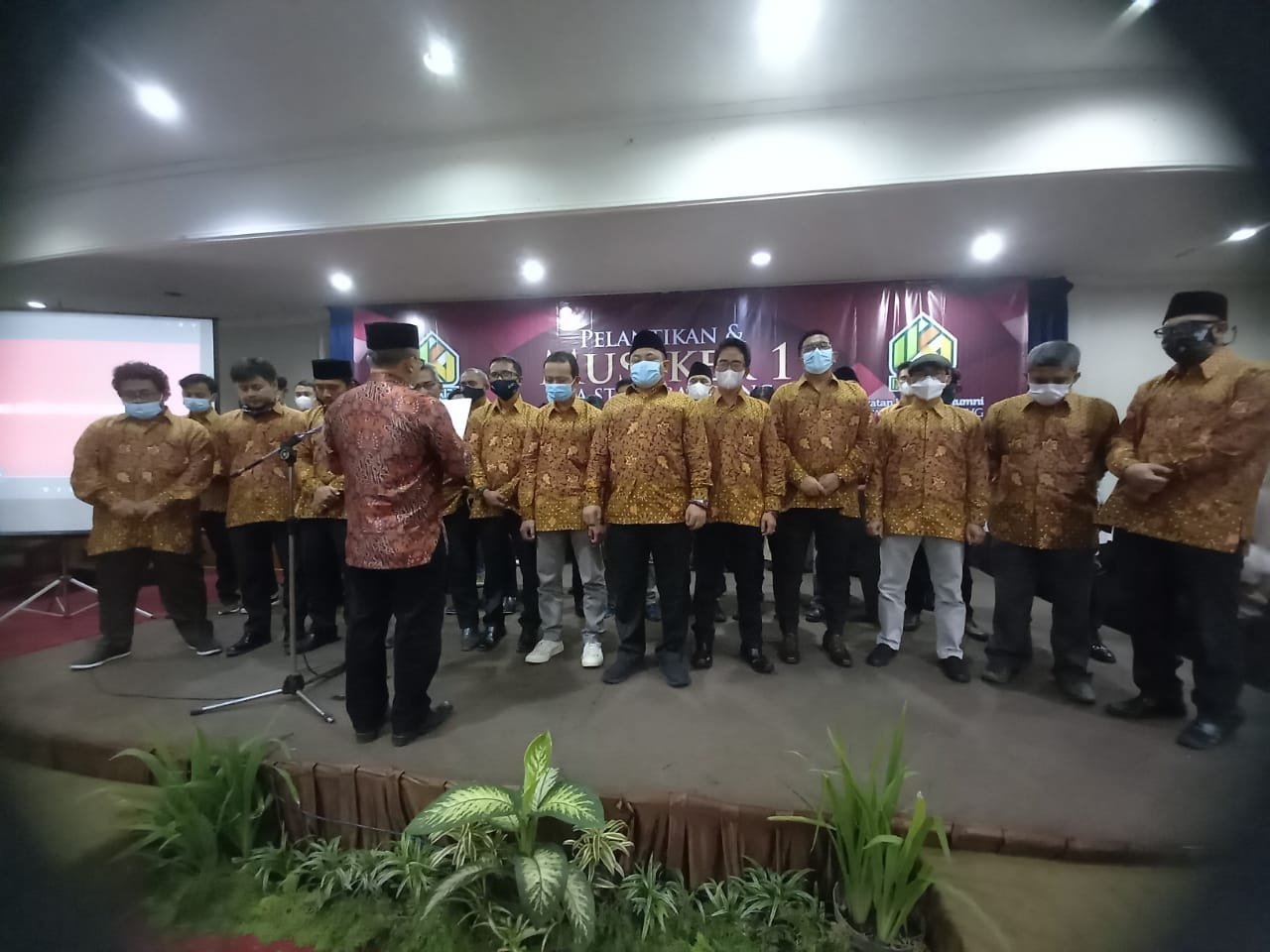 Pengurus Ikatan Keluarga Alumni STAI Persis Bandung Dikukuhkan