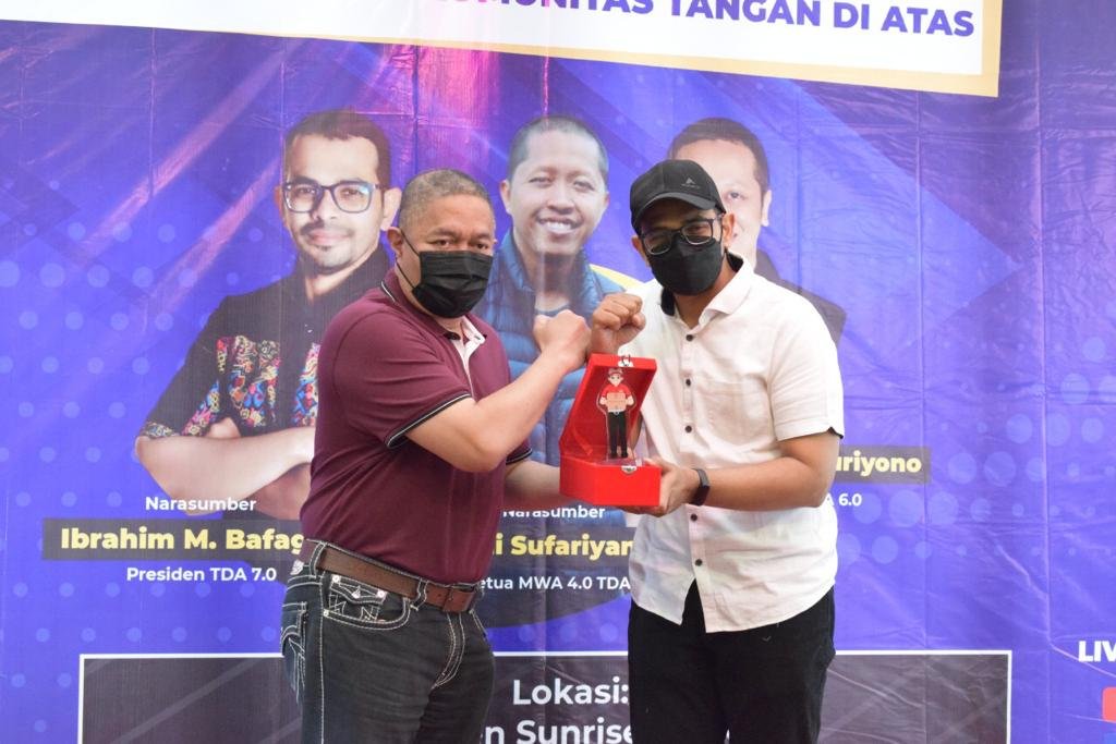 Kolaborasi untuk Negeri, Komunitas TDA Jalin Kerjasama dengan JNE