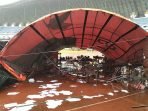 Puting Beliung Porak Porandakan Tenda Vaksinasi di Stadion GBLA