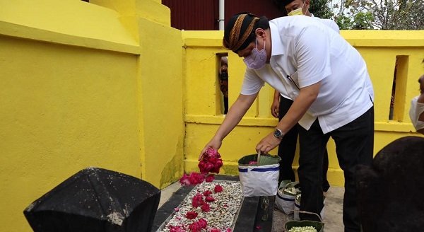 Ziarah Makam Ki Ageng Gribig, Airlangga Lestarikan Budaya Leluhur