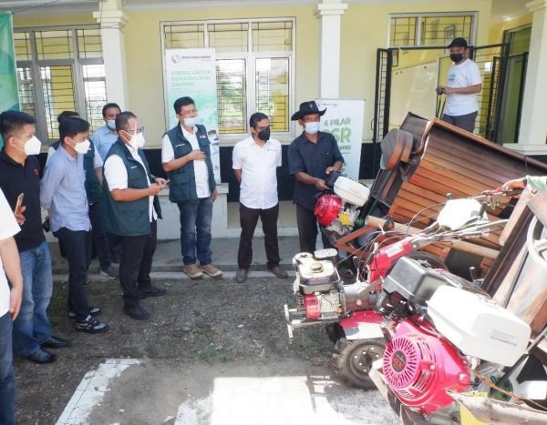 PT Migas Hulu Jabar ONWJ Salurkan Mesin Pertanian