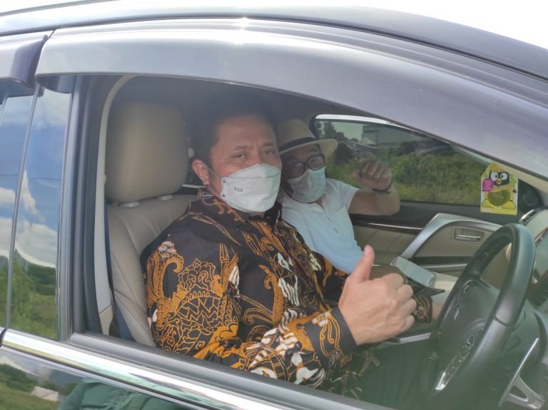 Momen Akrab, Gubernur Sumsel jadi “Sopir” Ridwan Kamil